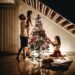 The Art of Gifting Christmas Wreaths and Garlands: Thoughtful Holiday Presents with a Personal Touch